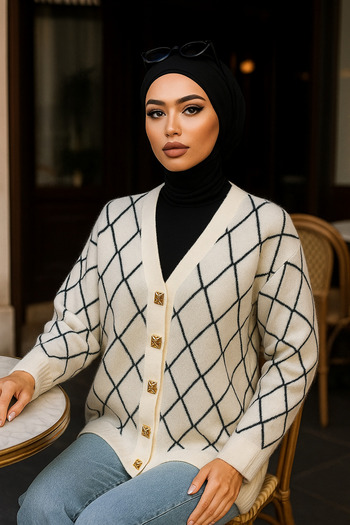 DAMGA Collection Women's Diamond Patterned Soft Knit Cardigan