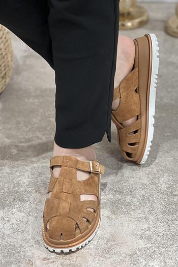 Majensia Closed Front Suede Slippers Shoes