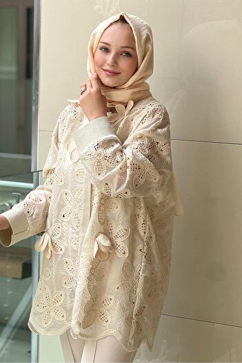Ghisa Guipure Flower Patterned Cap