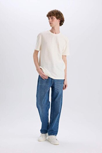 DeFacto %100 Pamuk Baggy Fit Geniş Kalıp Normal Bel Geniş Paça Soluk Efektli Jean Pantolon D7318AX25SP