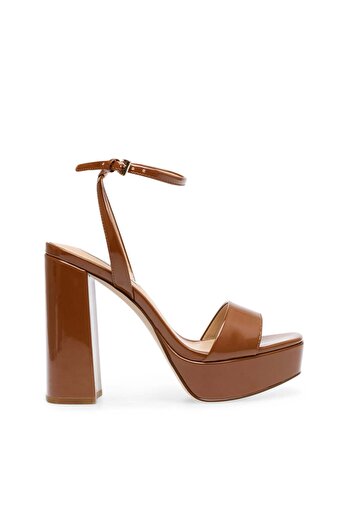 Steve Madden Womens Lessa Cognac Patent Heels