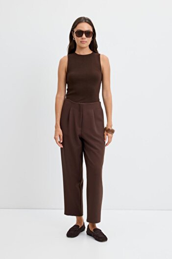KADRİYE BAŞTÜRK High Waist Straight Cut Crepe Trousers Brown