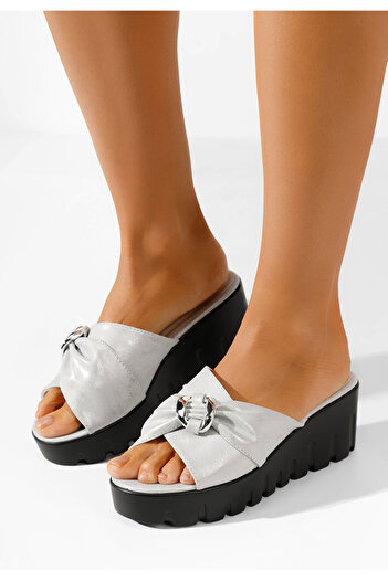 B T Shoes Παντόφλες με πλατφόρμα Bibiana ασιμι