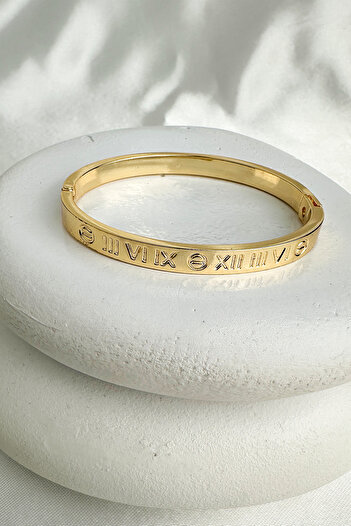 Modex Roman Numeral Detail Metal Bracelet (Inner Diameter: 6cm)