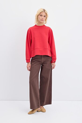 KADRİYE BAŞTÜRK Oversize Side Slit Short Sweatshirt Red