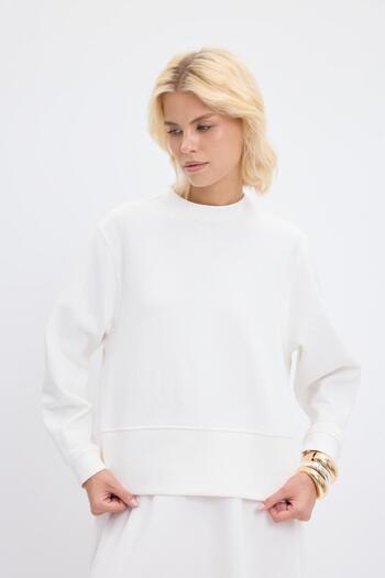 KADRİYE BAŞTÜRK Oversize Side Slit Short Sweatshirt Ecru