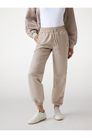 Guess Γυναικεία αθλητικά παντελόνια Aop Active Regular Fit