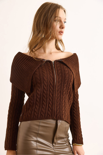 Olalook Women's Brown Madonna Collar Zippered Hair Knitwear Blouse Blz-19003105
