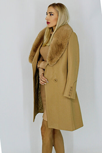 FashionForYou Exclusive wool coat, with fur collar and drawstring at the waist, Beige, 42
