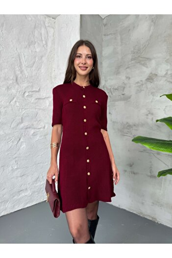 Elif Özbey Butik Βραδινό κοντομάνικο φόρεμα με χρυσά κουμπιά