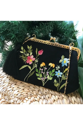 Home Black Linen Hand Embroidered Vintage Style Bag. Gold Color Chain Detailed. 100% Handmade 25X15 Size