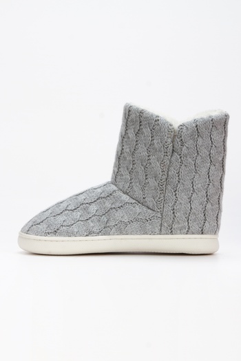 OZYO Berlin Gray Hair Braid Home Boot
