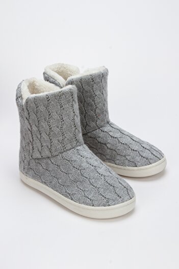 OZYO Berlin Gray Hair Braid Home Boot