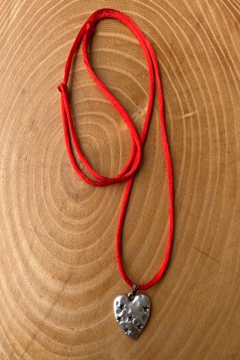 Shepidi Silver Heart Flosh String Necklace
