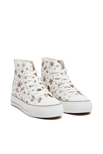 Cropp Sports boots over the ankle