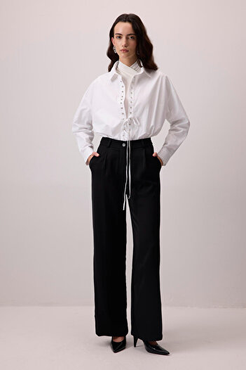 Touché Privé Pleated Straight Fit Pants