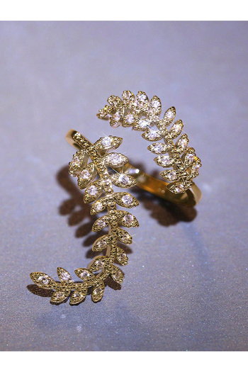 Take Two By Styli Leaf Shape Adjustable Ring