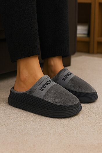 Beyond Gray Women's Velvet Gondola Slippers Byndkdf03