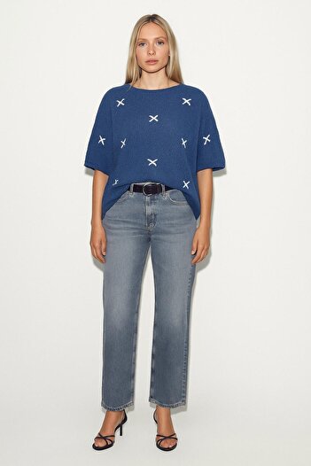 HAKKE Oversize sweater with bow and openwork