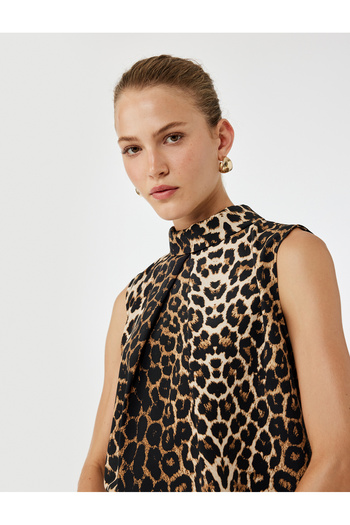 Koton Stand Collar Sleeveless Leopard Print Blouse