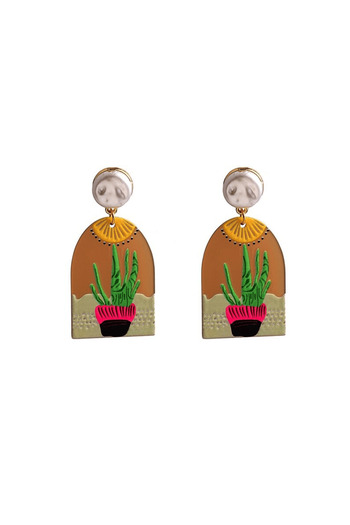Pursehuit Gold earrings, with desert landscape, Valme C1