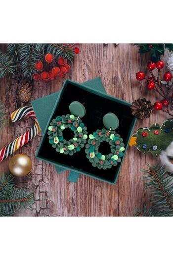 Pursehuit Green earrings, Christmas garland shape, plus gift box, Engel C23
