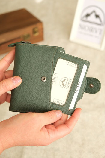 Norvi Leather Stylish Genuine Leather Women's Wallet with Coin Compartment and Snap Closure