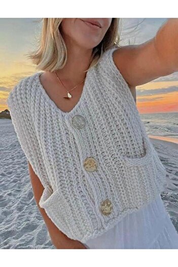 NATUFIAN STORE Women's Metal Buttoned Thick Knitted Sweater Vest Cardigan