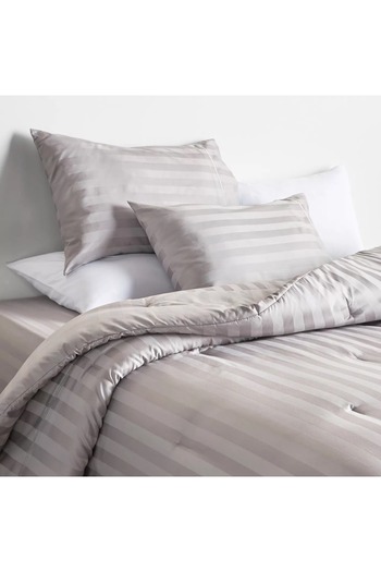 Generic Satin Stripe Pima Cotton Sateen 525 Thread Count 3-Piece Super King Comforter Set - 250x260 cm