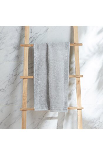 Generic Egyptian 600 GSM Cotton Bath Sheet - 90x150 cm