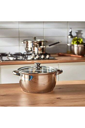 Generic Essential Casserole - 5.5 L