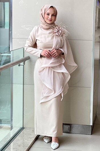 White Corner Evening Dress with Tulle Detail on Sleeves
