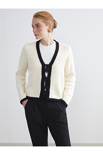 LC Waikiki Ecru V-Neck Lace-Up Women's Knitwear Cardigan