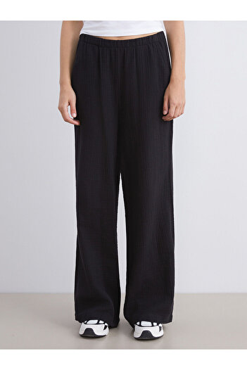LC Waikiki Black Textured Muslin Women's Trousers with Elastic Waist