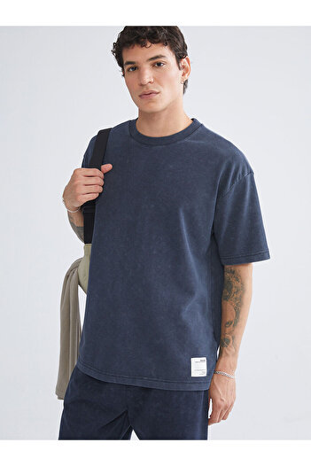 LC Waikiki Navy Blue Crew Neck Short Sleeve Men's Sweatshirt