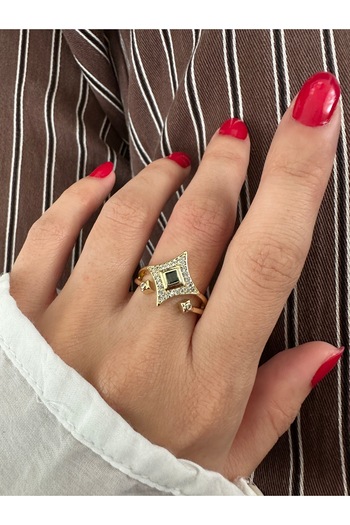 ringbox Emerald Gemstone Sparkle Ring
