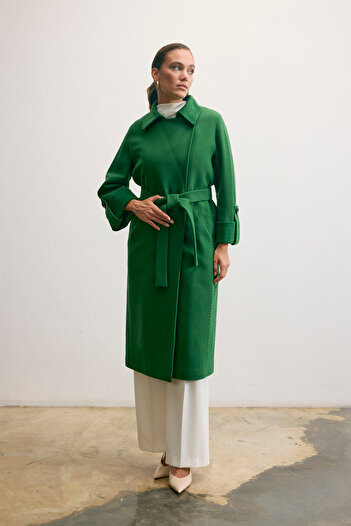 KENT Long Green Coat with Wide Collar and Belt