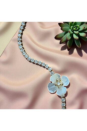 The Cloudish Shop Women's Floral Detailed Zircon Bracelet
