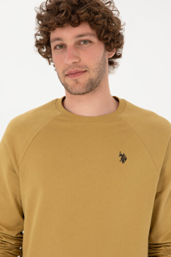U.S. Polo Assn. Men's Regular Fit Crew Neck Mustard Thin Basic Sweatshirt 50313752-Vr151
