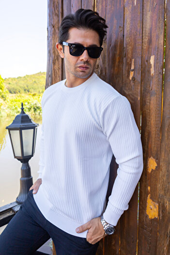 FRANCO RENZO White Crew Neck Knitwear Sweater
