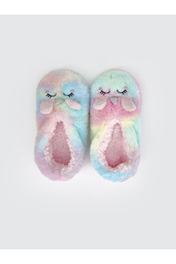 LC Waikiki Create Your Style |   Embroidery Detailed Girls' Plush Home Socks