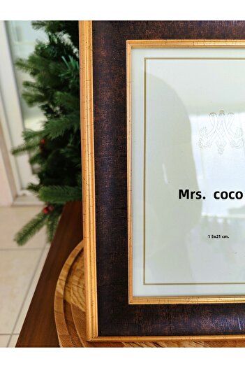 Madame Coco Dyanna Photo Frame