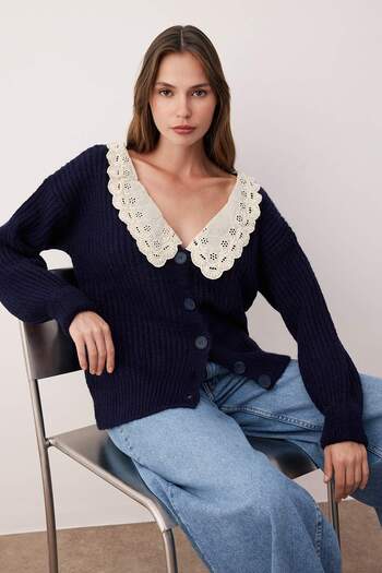 Trendyol Collection Navy Collar Shirt Garnished Soft Texture V-Neck Knitwear Cardigan Twoaw26Hi00058