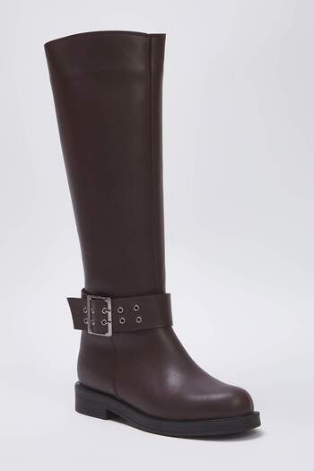 TRENDYOL SHOES Γυναικείες μπότες ιππασίας με σκούρο καφέ με λεπτομέρεια επίπεδη σόλα TAKAW26CZ00000