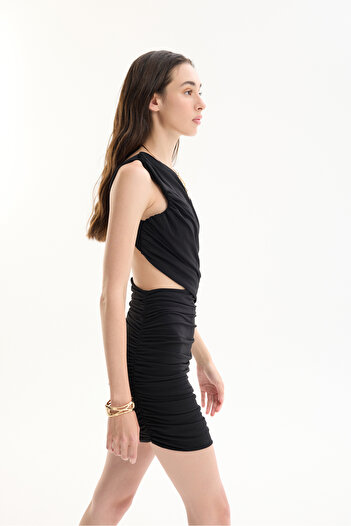 Quzu Drape Detaylı Tek Omuz Cut Out Mini Elbise Siyah