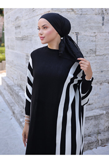 SAHRA BUTİK Μαύρο ριγέ πλεκτό φόρεμα νυχτερίδας - Sahra Boutique