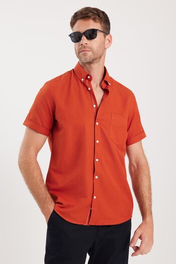 Tudors Men's Classic Regular Fit Relaxed Fit Button down Sport Collar Oxford Cotton Short Sleeve Brick Shirt