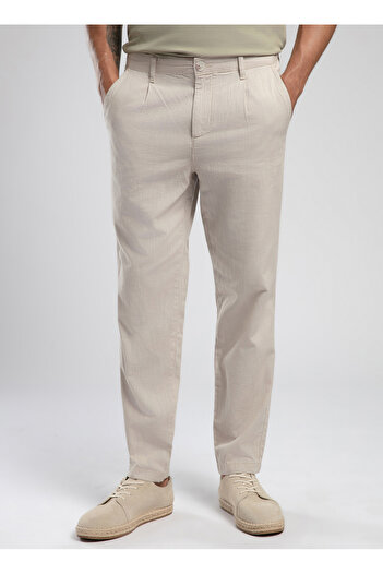 Lee Cooper Ανδρικό παντελόνι Zarse Normal Waist Tapered Cut Συρρικνούμενο Πόδι 100% βαμβακερό εκρού