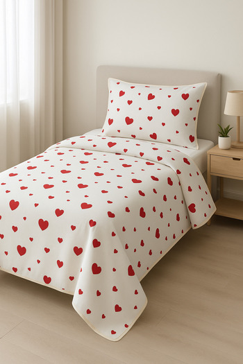 Madame Home 160*230 Single-Person Quilt Set Suitable for Daily Use with Red Heart Pattern