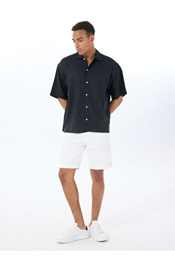 Jack & Jones Solid Spread Collar Oversized Shirt